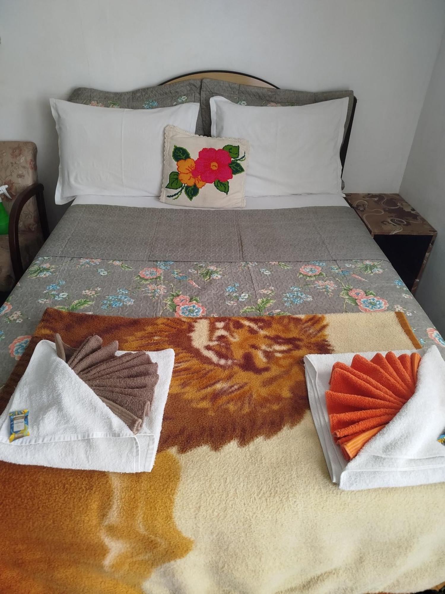 Minha Casa Em Botucatu Suite Individual Экстерьер фото